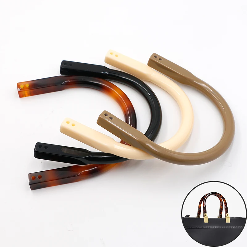 Perché il manico in acetato con grana tartarugata vintage è l'accento perfetto per borse premium e accessori di ispirazione retrò?